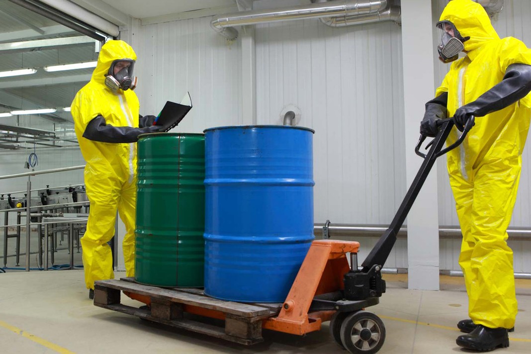 Confinamiento de productos químicos en estado sólido - El Farol S.A.